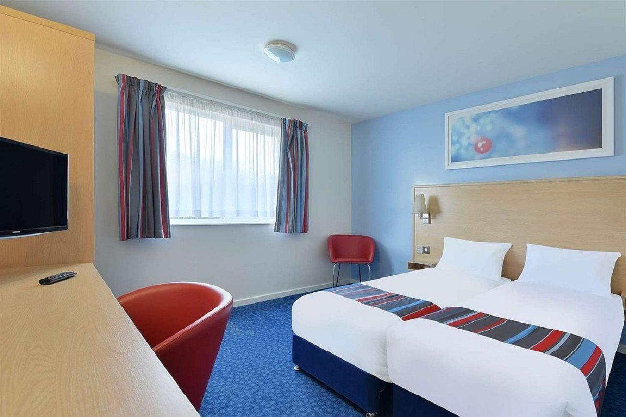 Travelodge Oswestry Exterior photo